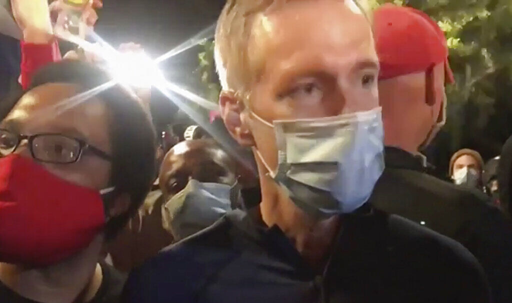 APTOPIX US Oregon Portland Mayor Tear Gas